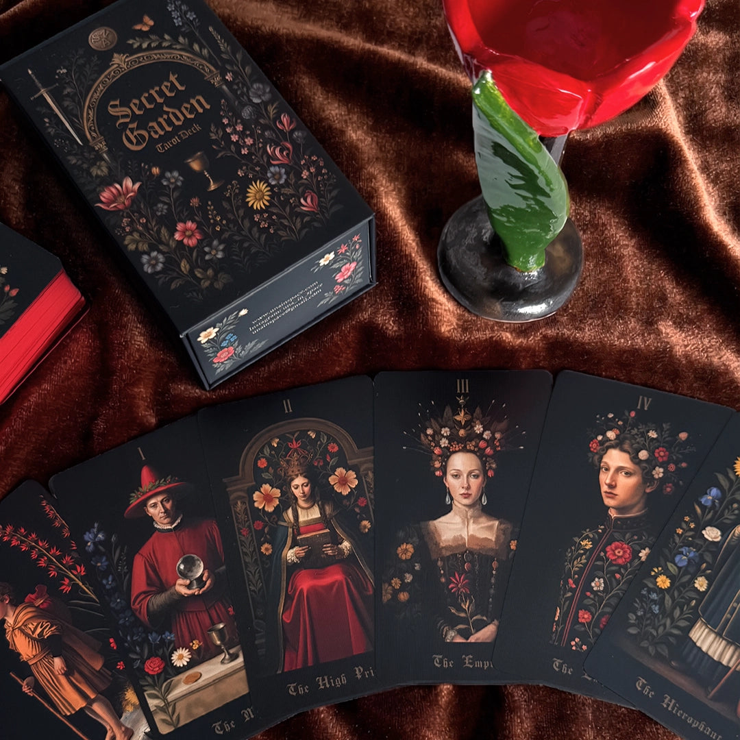 Secret Garden Tarot Deck