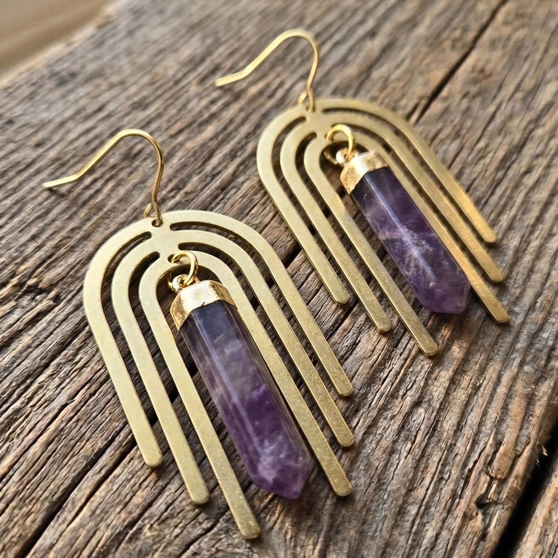 Amethyst Aura Arch Earrings in Raw Brass