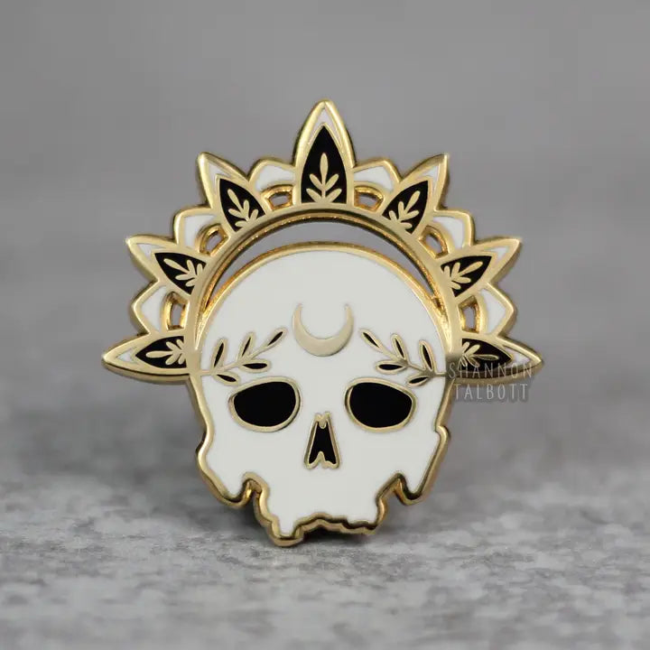 Memento Mori Skull Enamel Pin